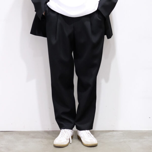 グラフペーパー、(GRAPHPAPER) SCALE OFF WOOL TAPERED SLACKS