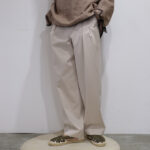 オーラリー、(AURALEE) WASHED FINX HERRINGBONE SLACKS