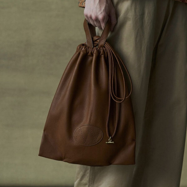 NN-LNPA01_BROWN_022A
