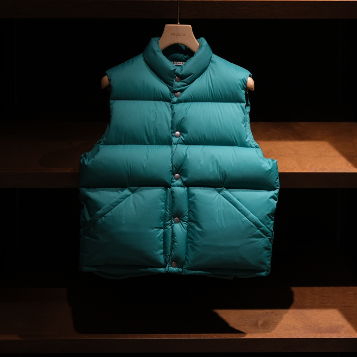 A25AV02NL_JAGRN_025A