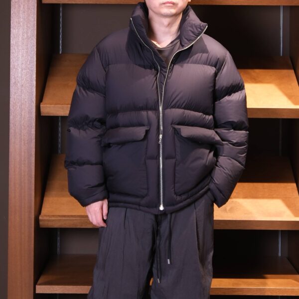 オーラリー(AURALEE) SUPER LIGHT NYLON RIPSTOP DOWN BLOUSON