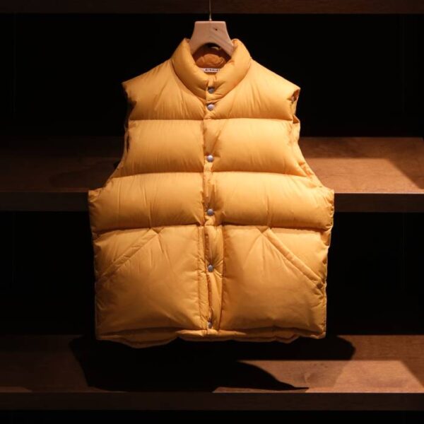 オーラリー(AURALEE) SUPER LIGHT NYLON RIPSTOP DOWN VEST