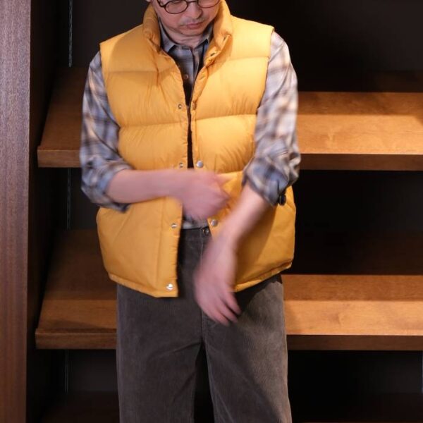 オーラリー(AURALEE) SUPER LIGHT NYLON RIPSTOP DOWN VEST